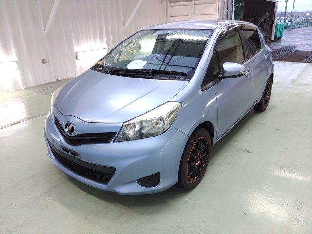 Used TOYOTA VITZ