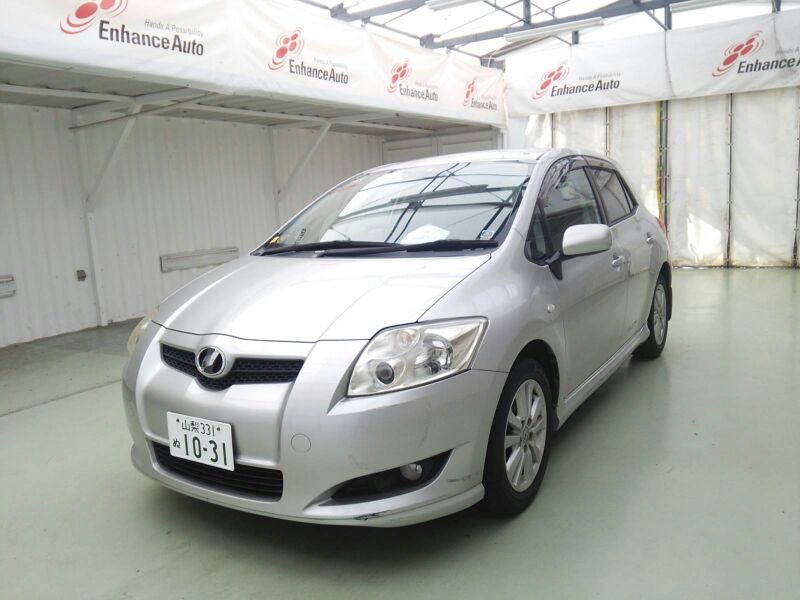 Used TOYOTA AURIS