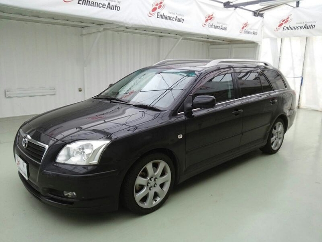 Used TOYOTA AVENSIS