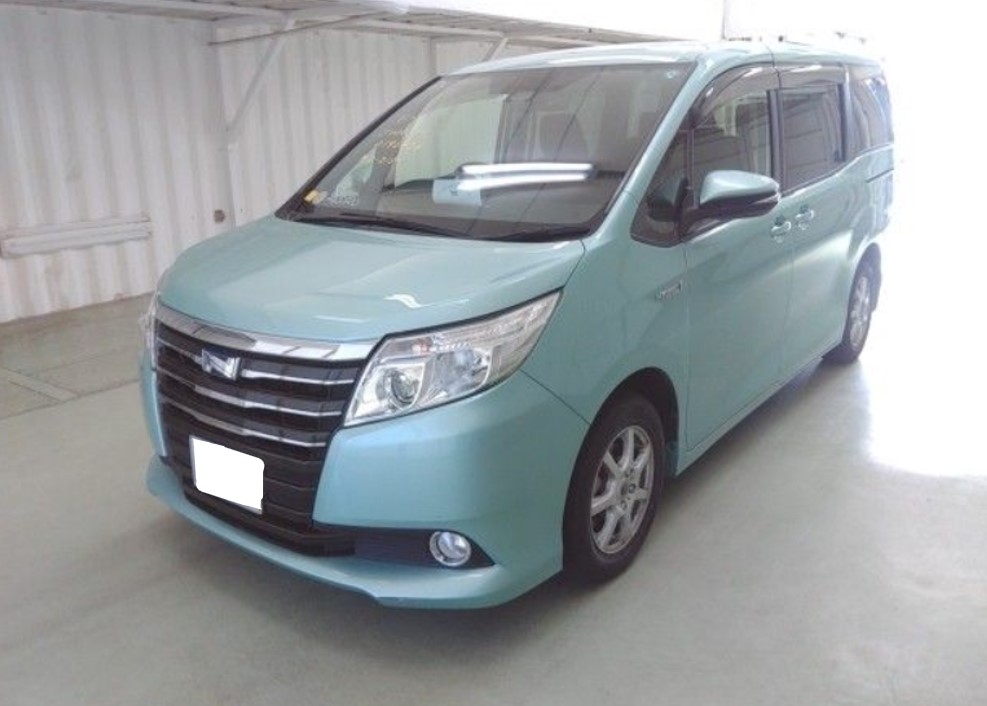 TOYOTA NOAH